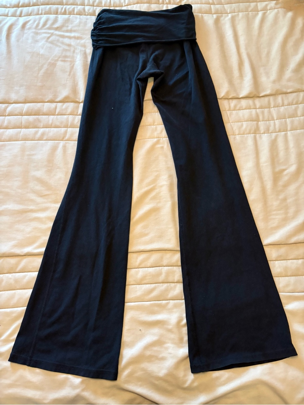 Fold-Over Waist yoga Pants - Black - Picture 8 of 8